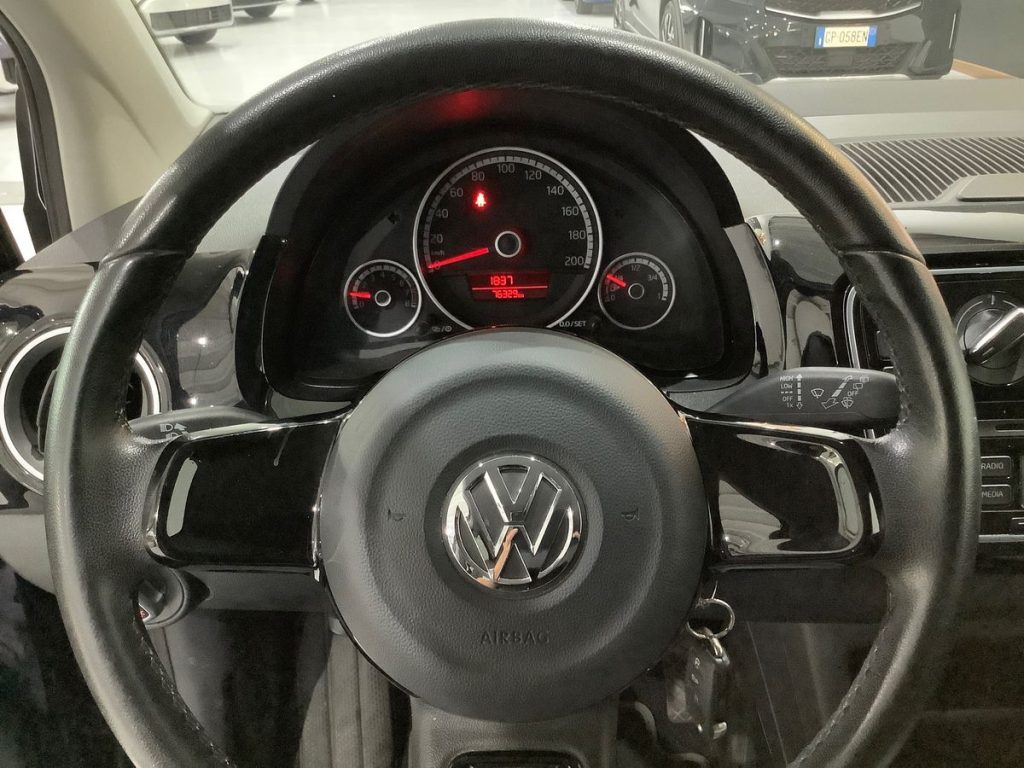 VOLKSWAGEN up! 5p 1.0 Move  75cv - 17