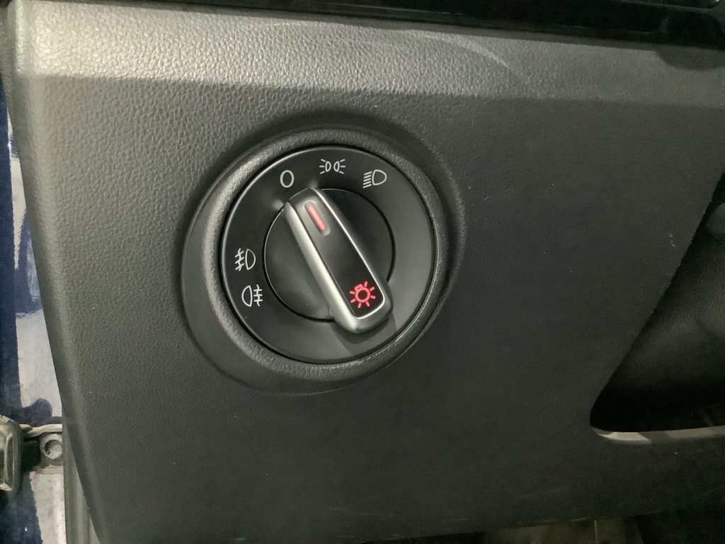 VOLKSWAGEN up! 5p 1.0 Move  75cv - 18