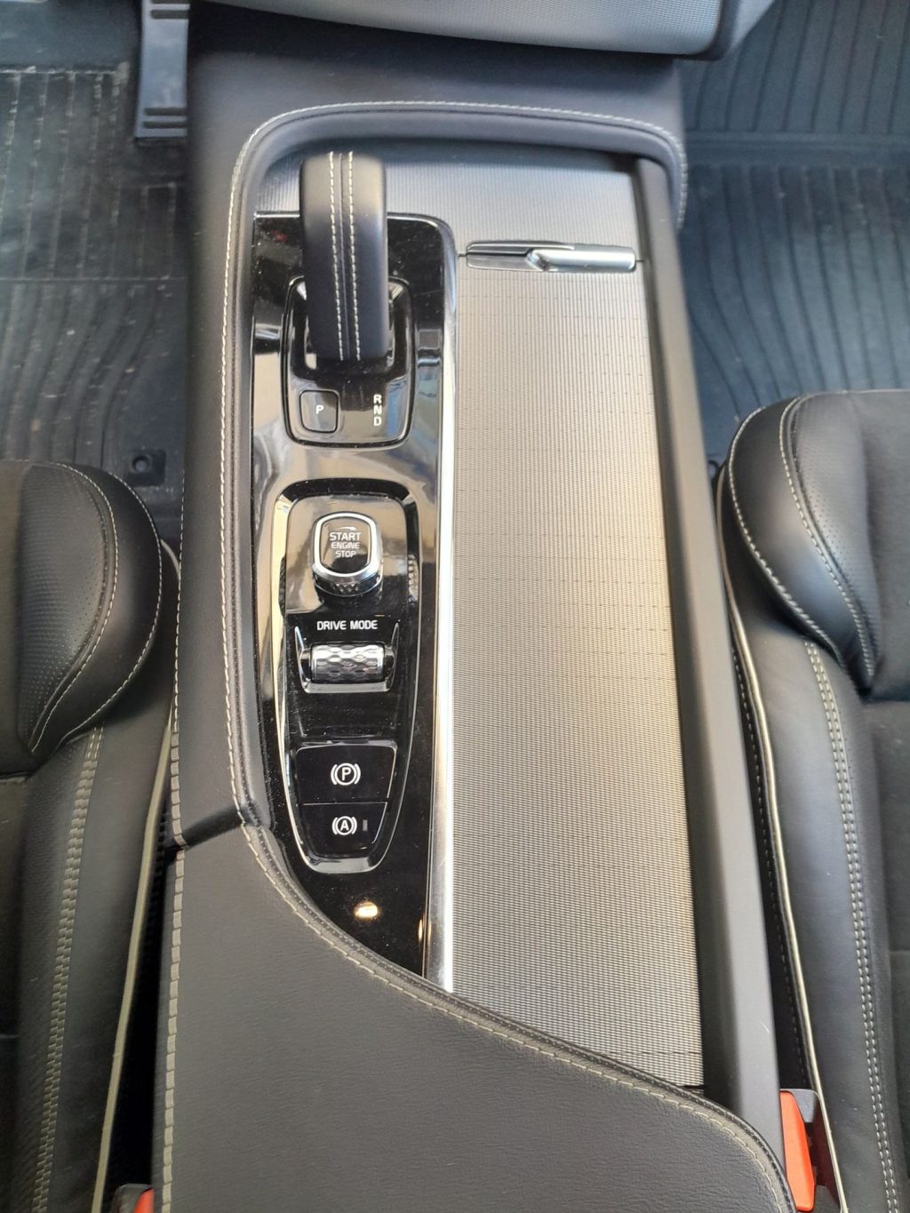 VOLVO XC90 B5 D AWD Geartronic 7p R-Design - 12