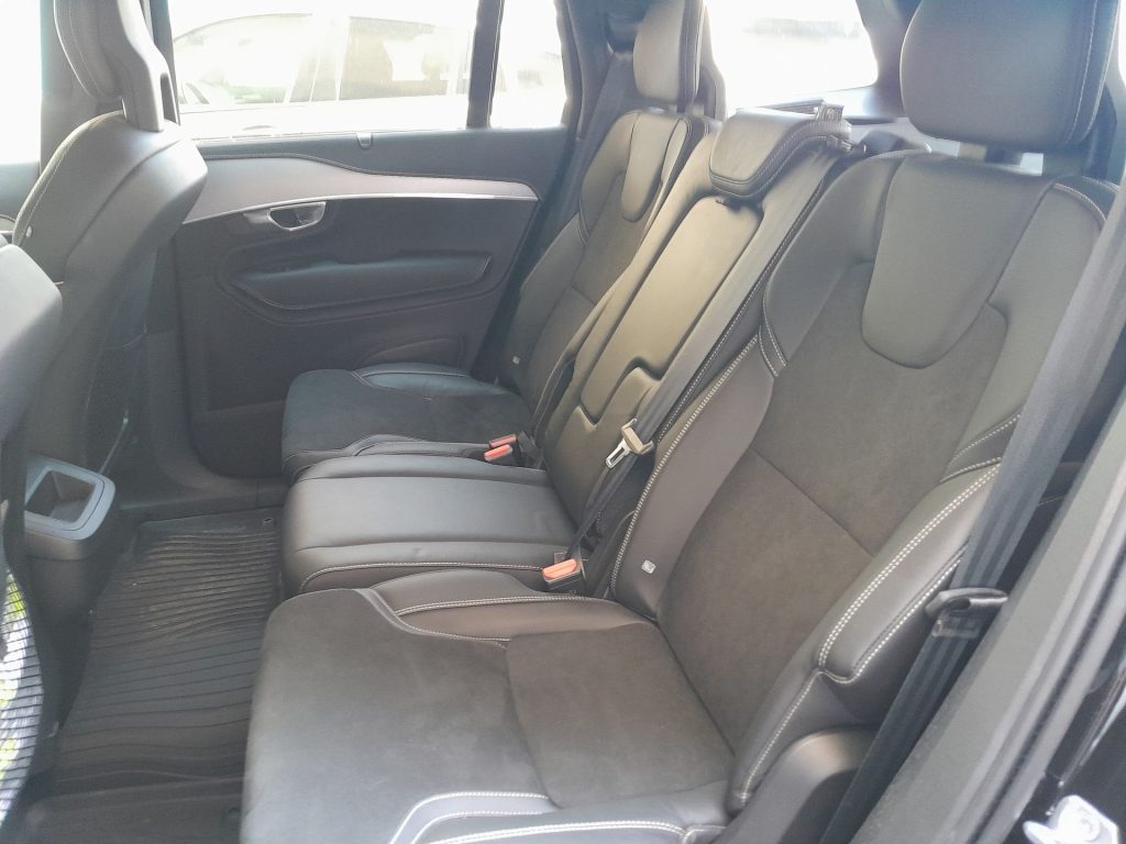VOLVO XC90 B5 D AWD Geartronic 7p R-Design - 23