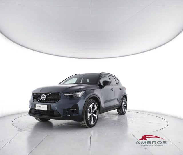 VOLVO XC40 B3 Mild hybrid Benzina Plus Dark 