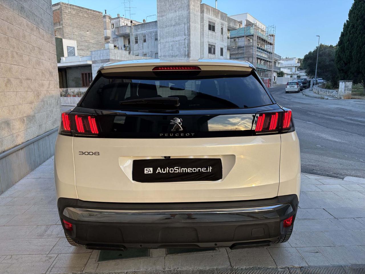 PEUGEOT 3008 1.5 BlueHDi 130 S&S EAT8 Allure Pack - 6
