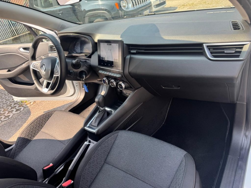 RENAULT Clio Full Hybrid 140 CV AUT.BUSINESS - 13