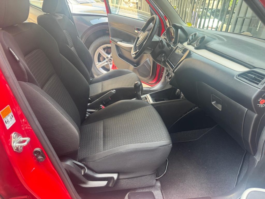 SUZUKI Swift 1.2 Dualjet Cool - 14