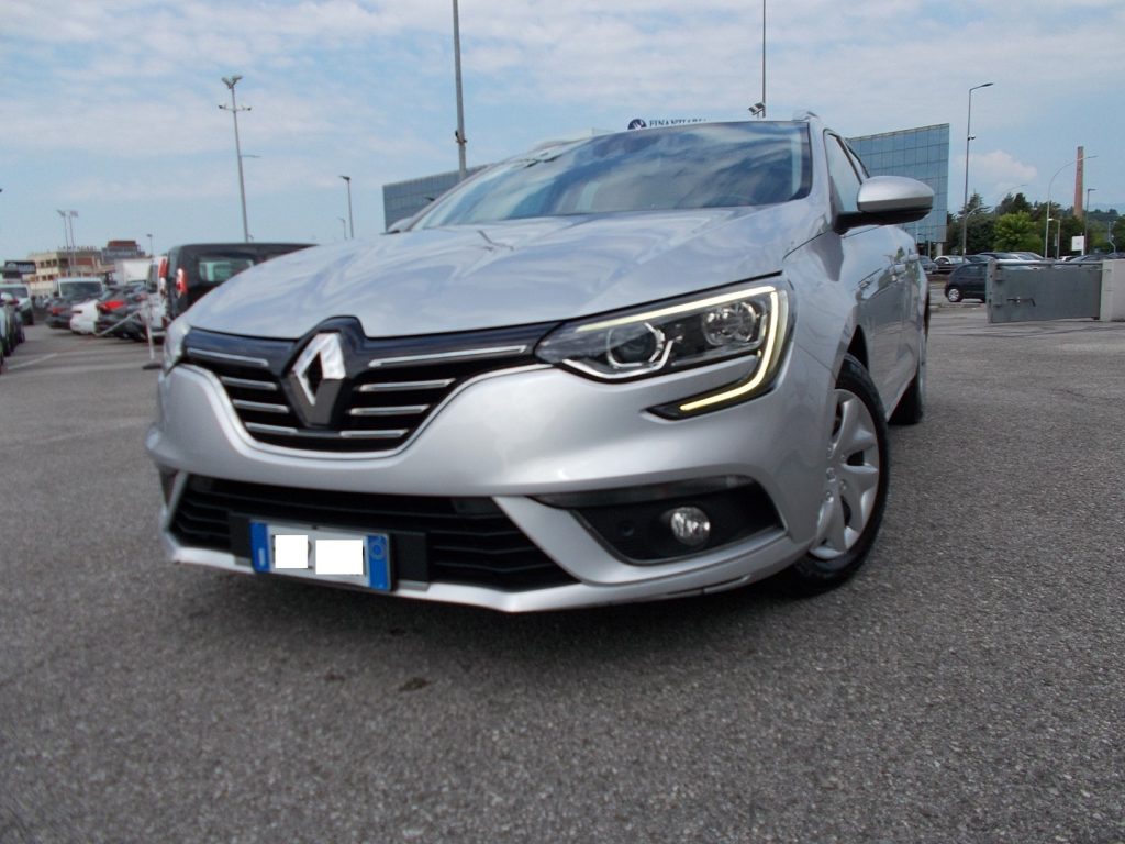 RENAULT Megane Sporter Blue dCi 115 CV Business - 4