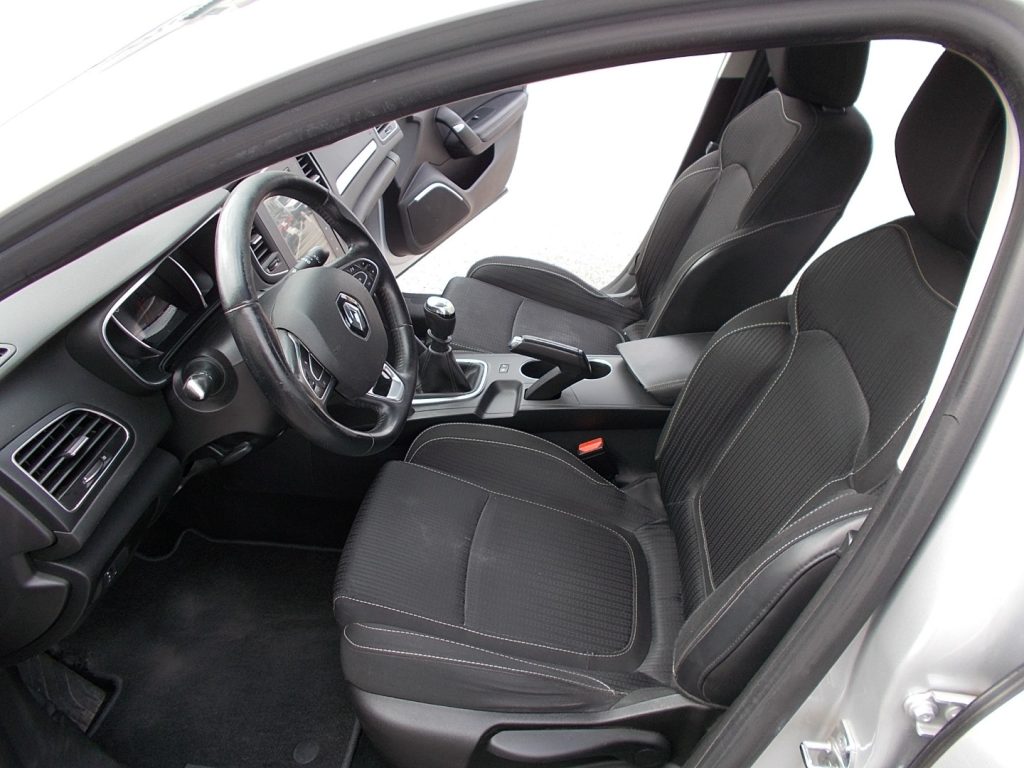 RENAULT Megane Sporter Blue dCi 115 CV Business - 11