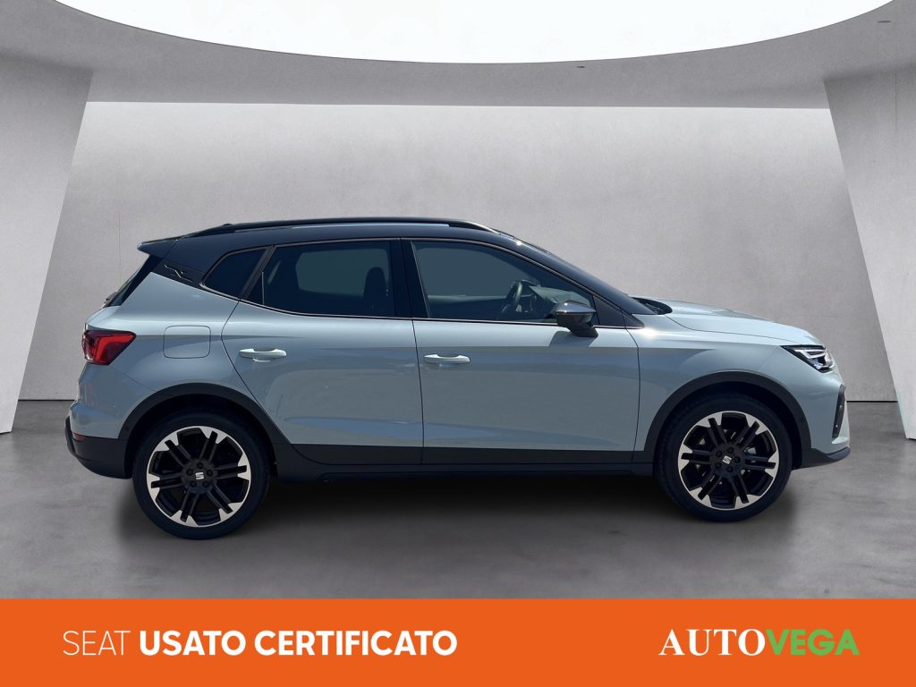 SEAT Arona 1.0 ecotsi style 95cv - 3