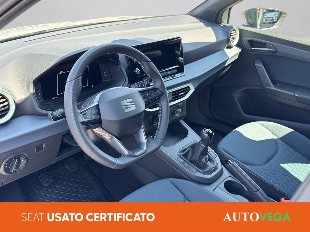 SEAT Arona 1.0 ecotsi style 95cv - 7