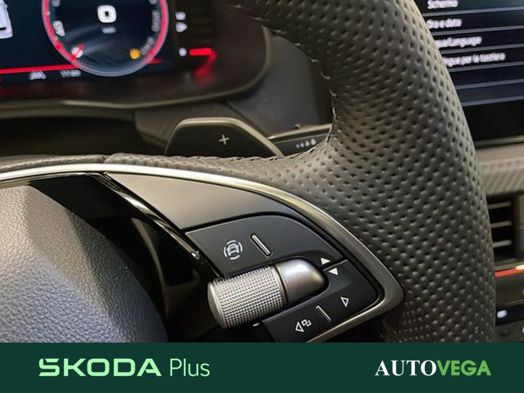 SKODA Kamiq 1.0 tsi monte carlo 115cv dsg - 11