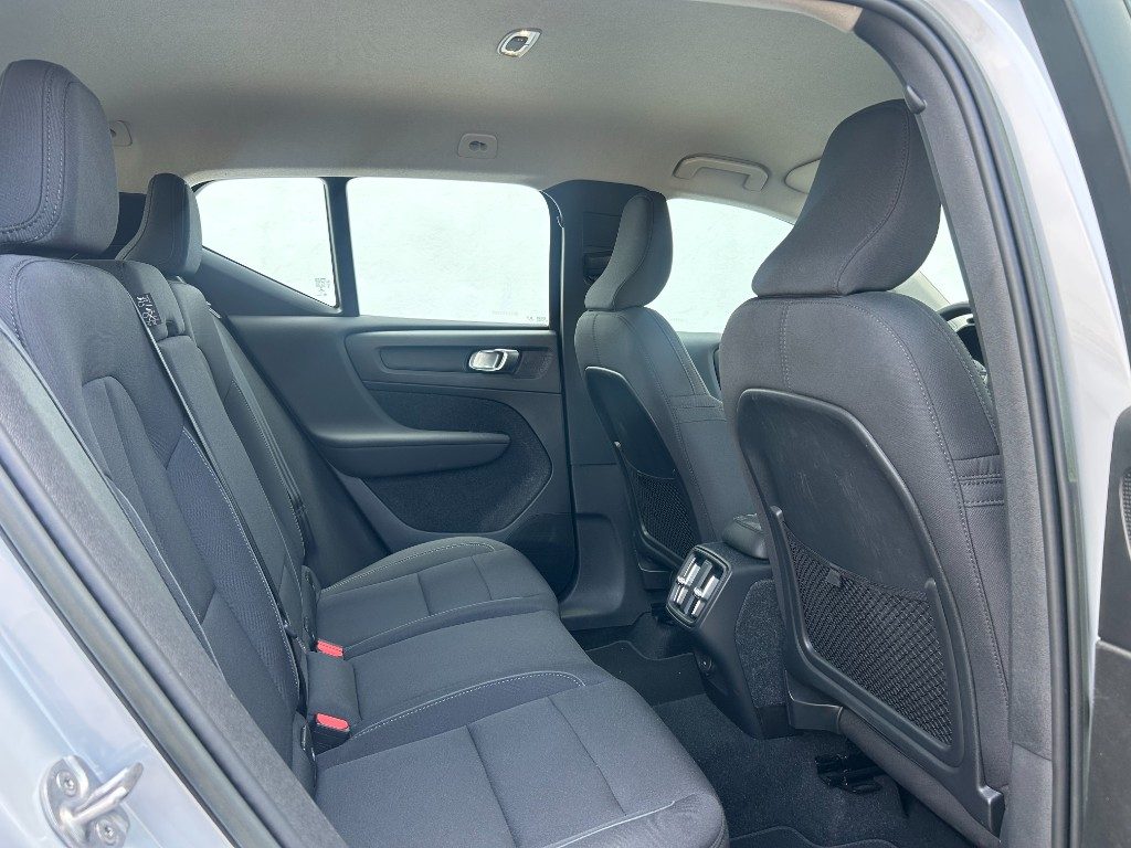 VOLVO XC40 T3 Geartronic Momentum Pro - Foto 6