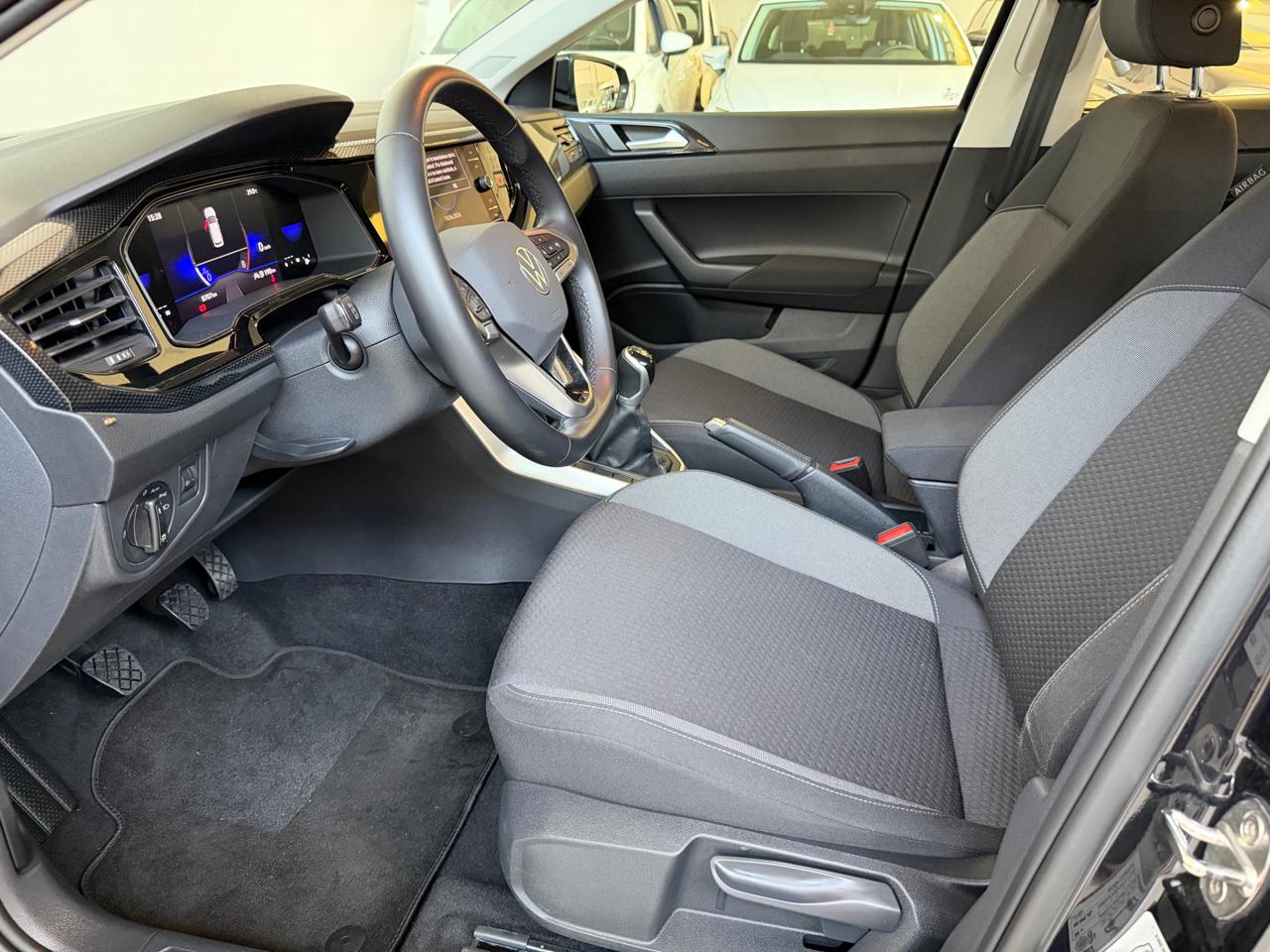 VOLKSWAGEN Polo 1.0 Life - 9