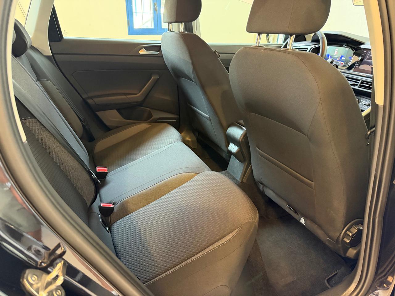 VOLKSWAGEN Polo 1.0 Life - 13
