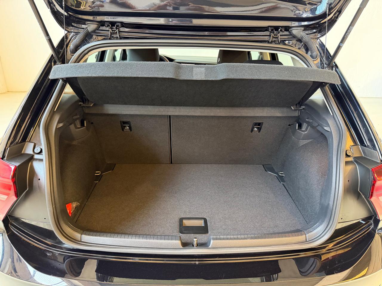 VOLKSWAGEN Polo 1.0 Life - 12