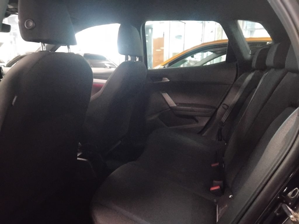 SEAT Arona 1.0 EcoTSI 110 CV DSG FR 17 LED - 7
