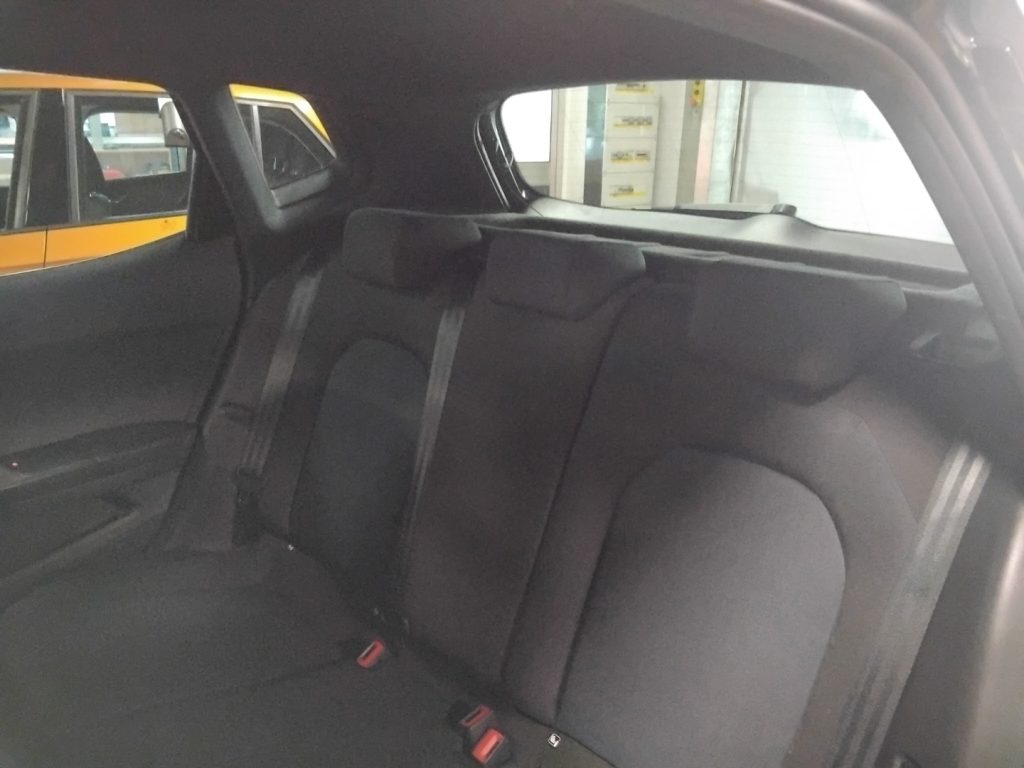 SEAT Arona 1.0 EcoTSI 110 CV DSG FR 17 LED - 8