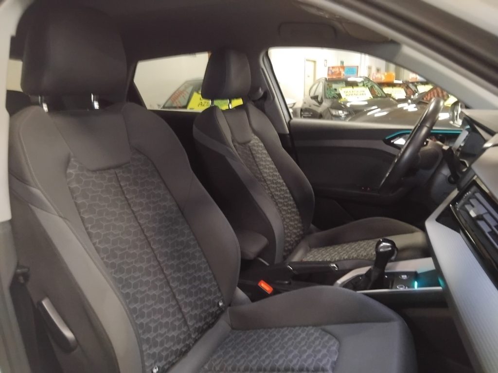 AUDI A1 citycarver 30 TFSI S tr. Identity Contr. GR.SP.DAY - 13