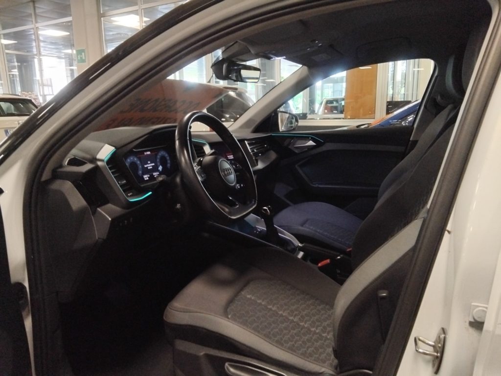 AUDI A1 citycarver 30 TFSI S tr. Identity Contr. GR.SP.DAY - 14
