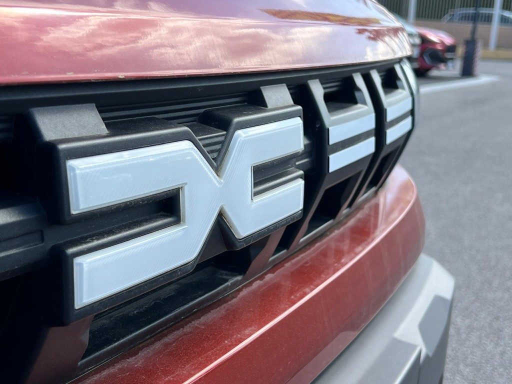 DACIA Duster Hybrid 140 CV Extreme - 14
