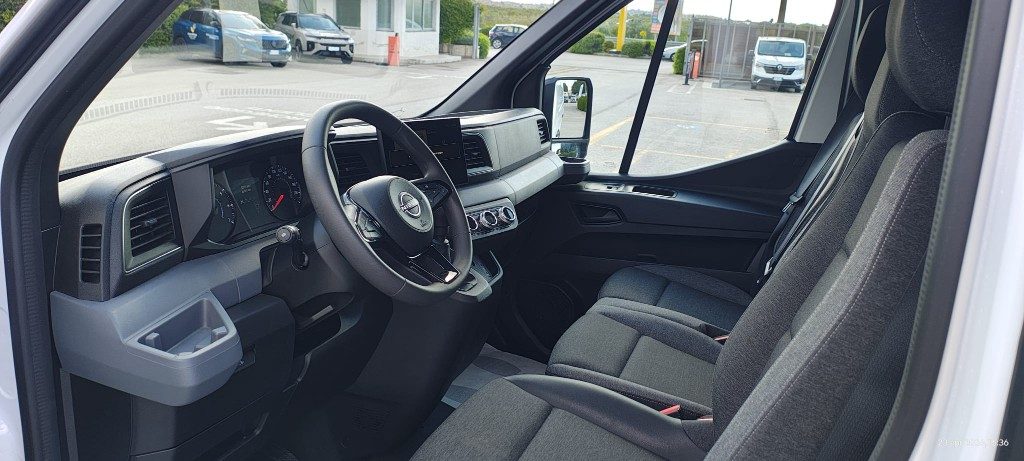 NISSAN INTERSTAR  N-Connecta 2.0 dci 130cv L2H2 fwd 35 - 15