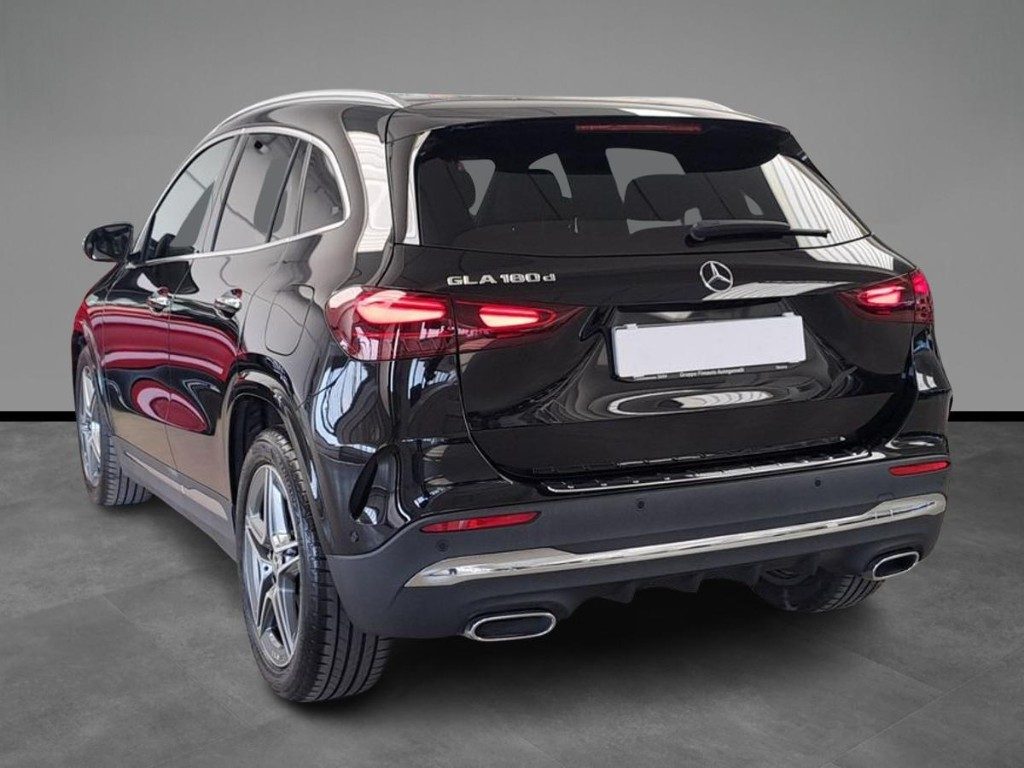 MERCEDES-BENZ GLA 180 d Automatic AMG Advanced - 3