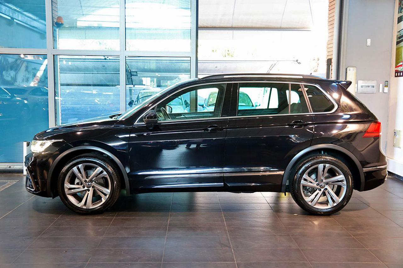 VOLKSWAGEN Tiguan 2.0 TDI 150cv SCR DSG R-Line - 3