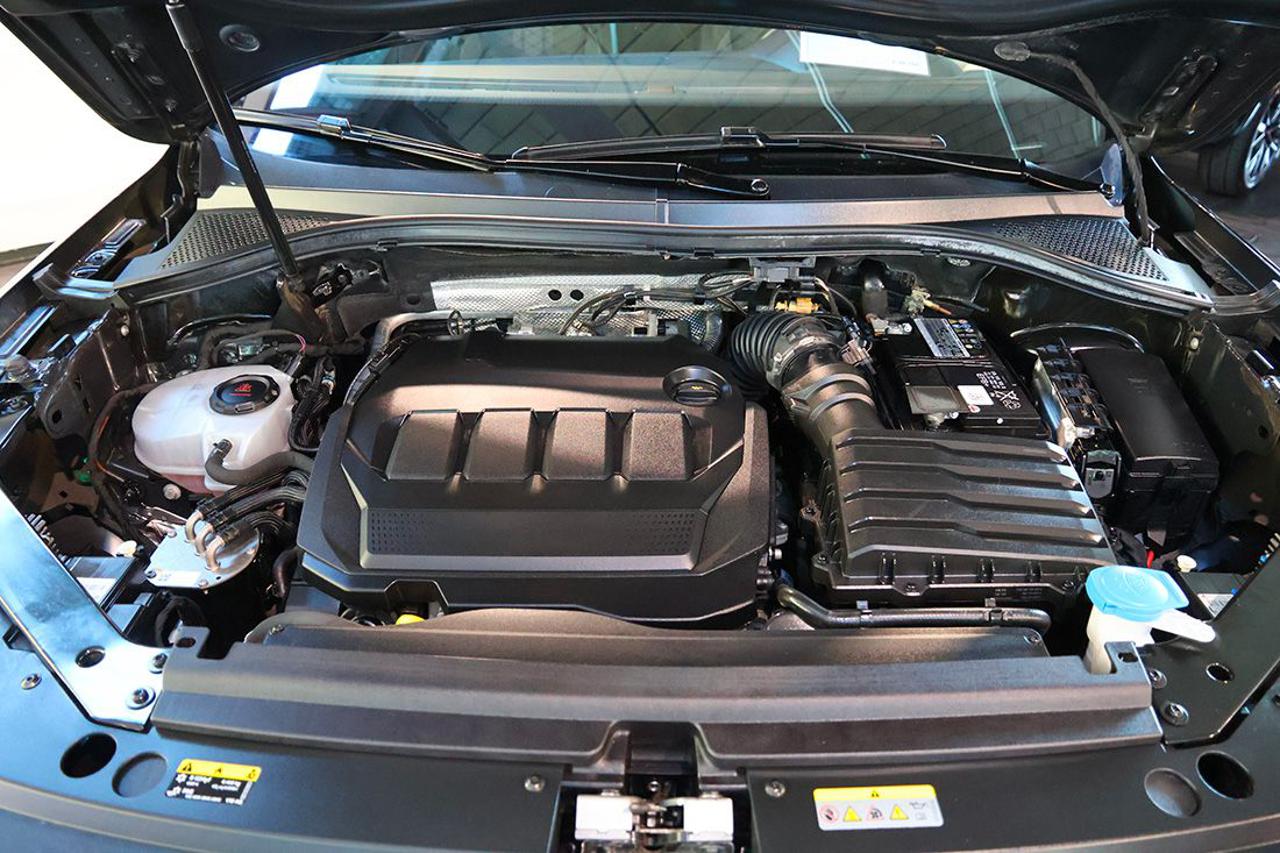 VOLKSWAGEN Tiguan 2.0 TDI 150cv SCR DSG R-Line - 11