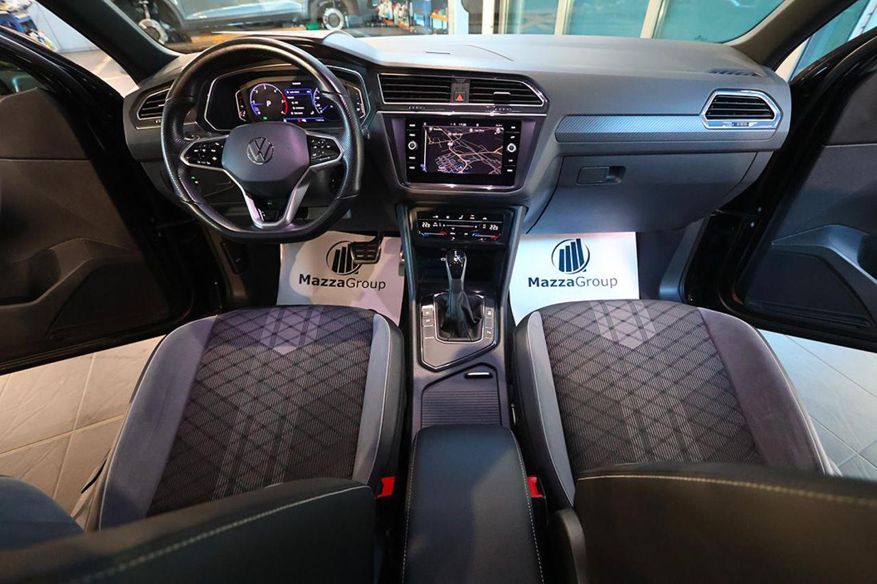 VOLKSWAGEN Tiguan 2.0 TDI 150cv SCR DSG R-Line - 14