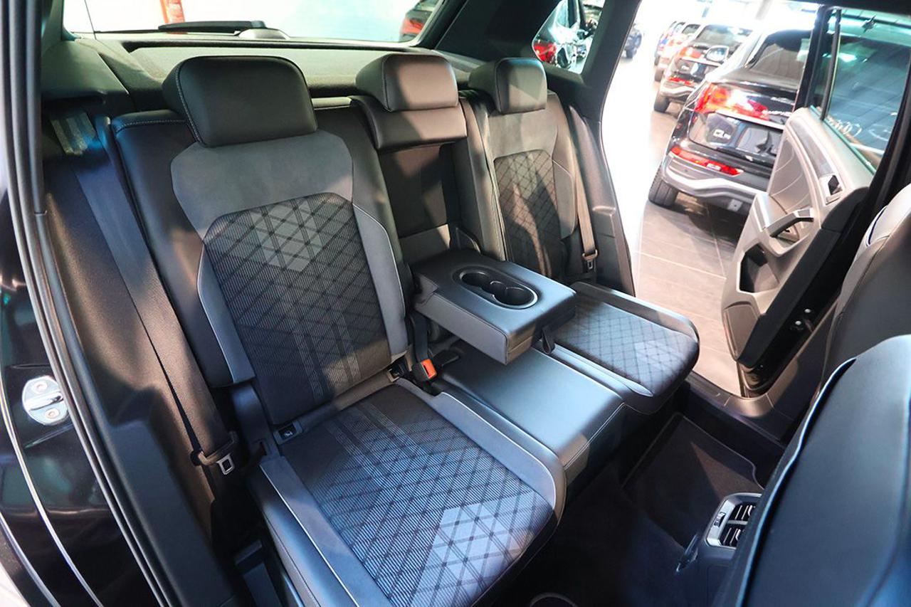VOLKSWAGEN Tiguan 2.0 TDI 150cv SCR DSG R-Line - 19