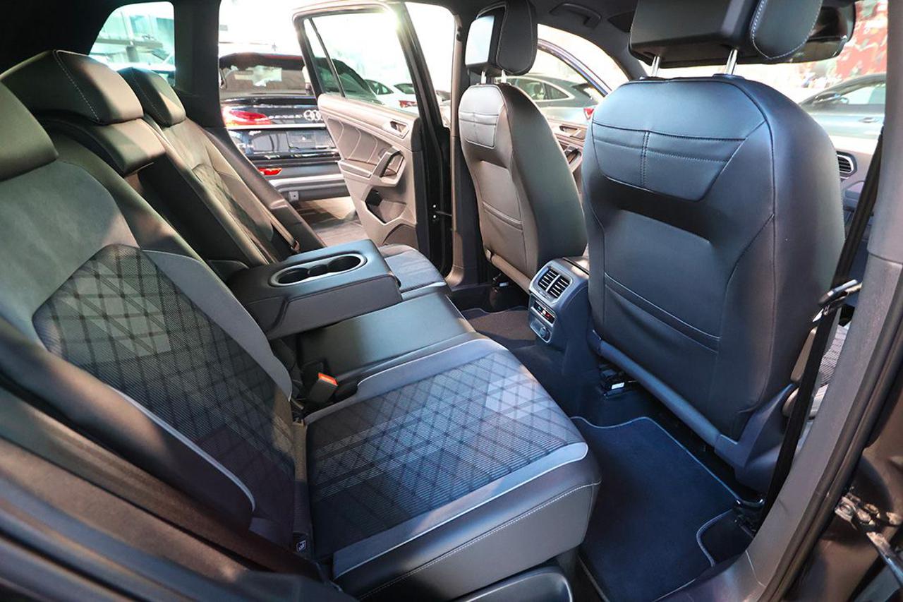 VOLKSWAGEN Tiguan 2.0 TDI 150cv SCR DSG R-Line - 18