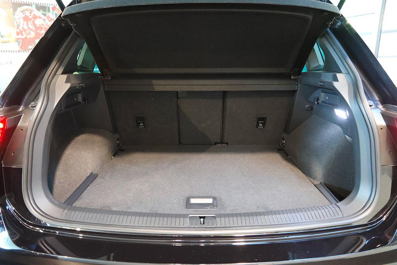 VOLKSWAGEN Tiguan 2.0 TDI 150cv SCR DSG R-Line - 12