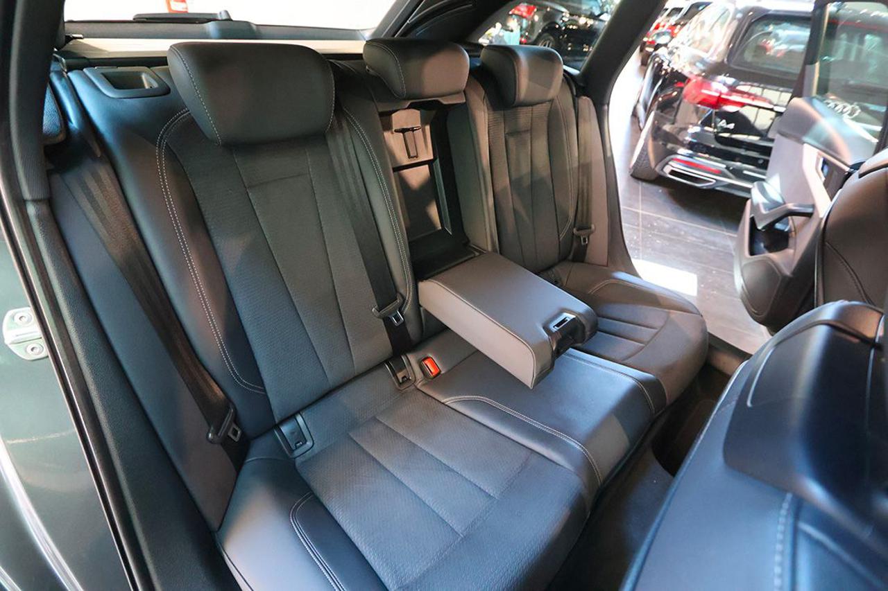 AUDI A4 35 TDI Avant S-Tronic S-Line - 19