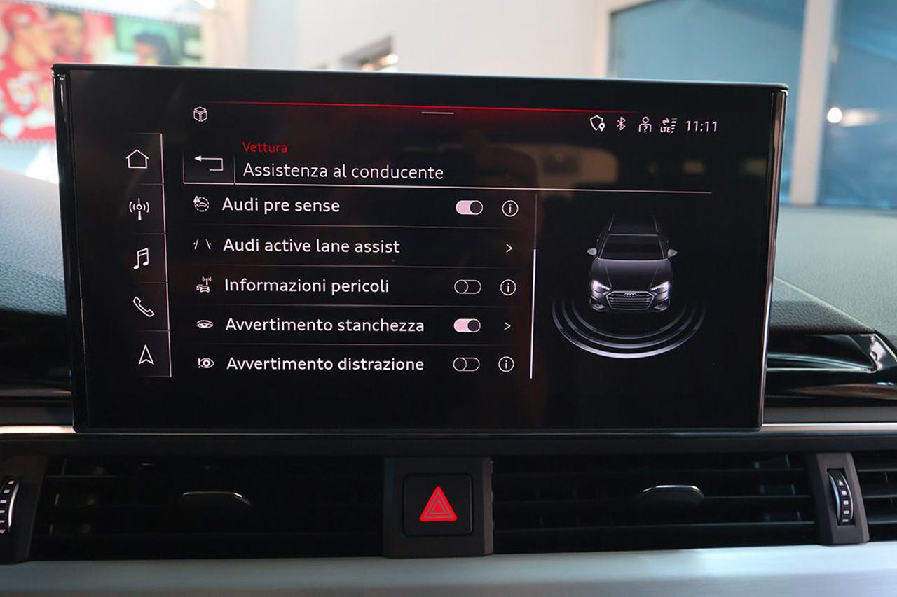AUDI A4 35 TDI Avant S-Tronic S-Line - 29