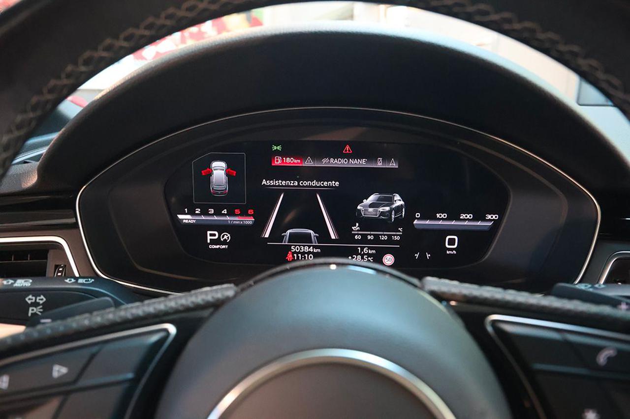 AUDI A4 35 TDI Avant S-Tronic S-Line - 32