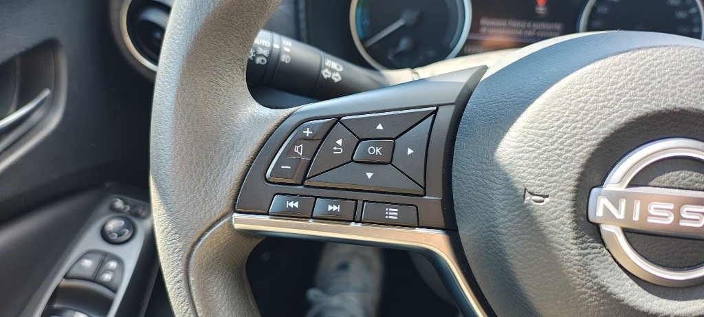 NISSAN Juke 1.6 HEV Acenta - 14