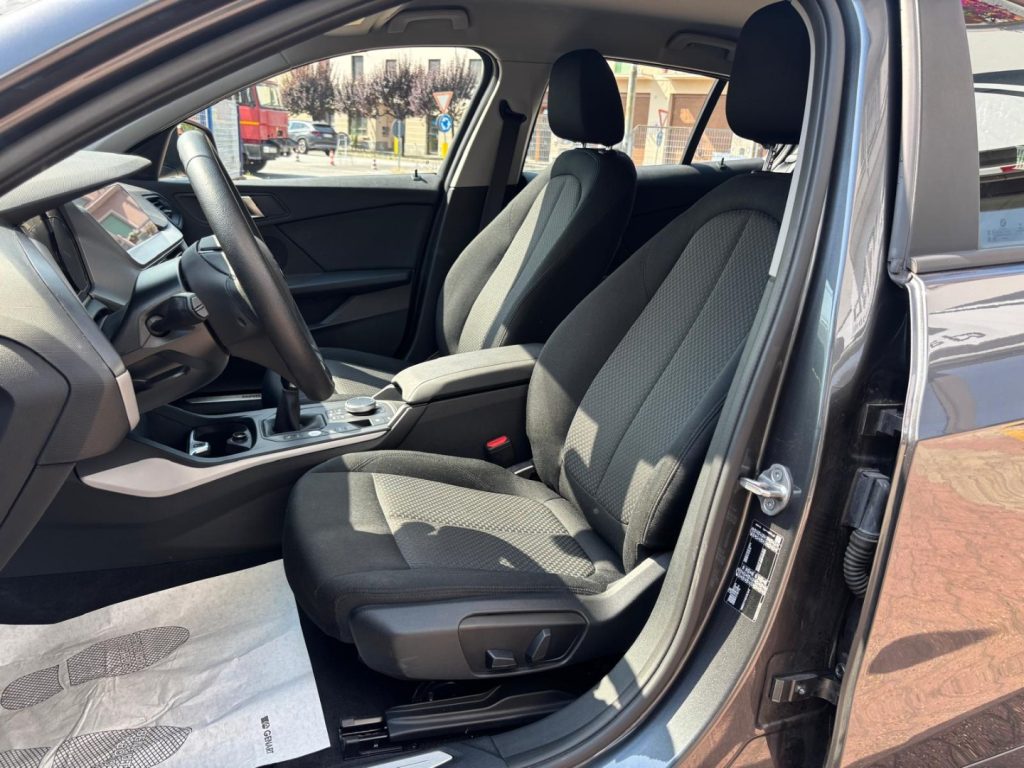 BMW 116 D Advantage *UNICO PROPRIETARIO* - 16