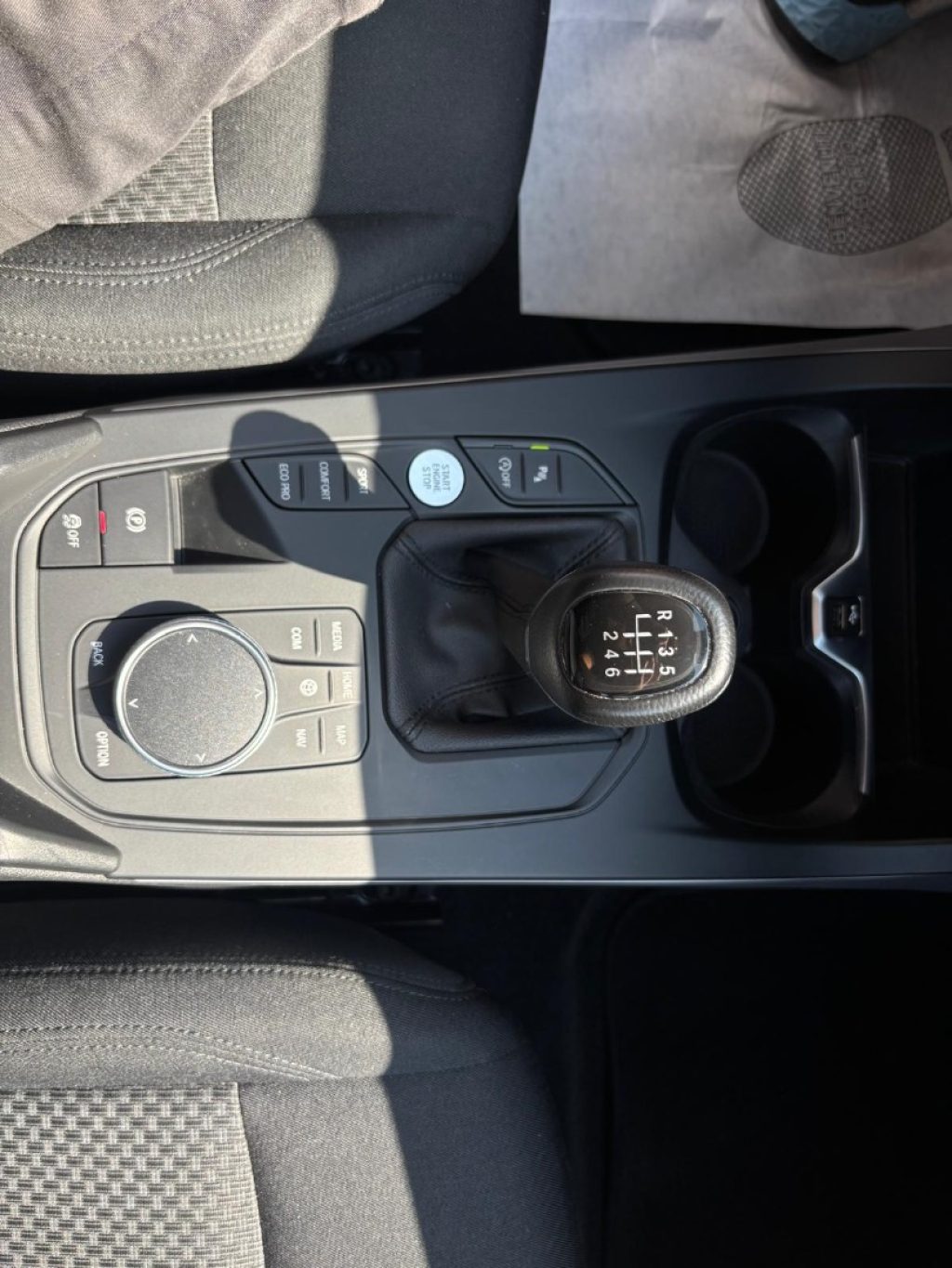 BMW 116 D Advantage *UNICO PROPRIETARIO* - 25