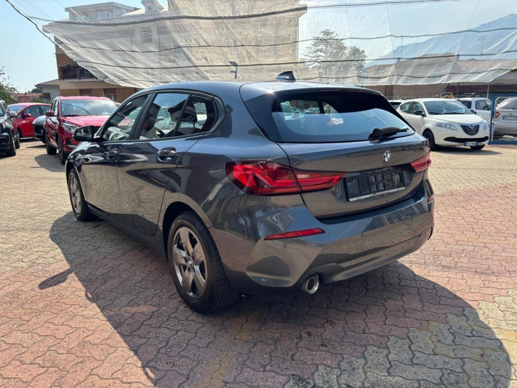 BMW 116 D Advantage *UNICO PROPRIETARIO* - 5