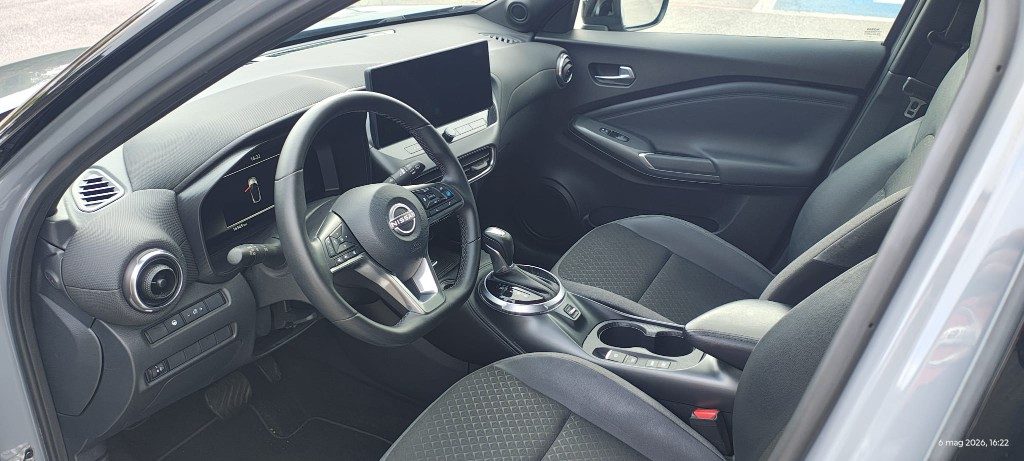 NISSAN Juke 1.6 HEV N-Connecta - 17