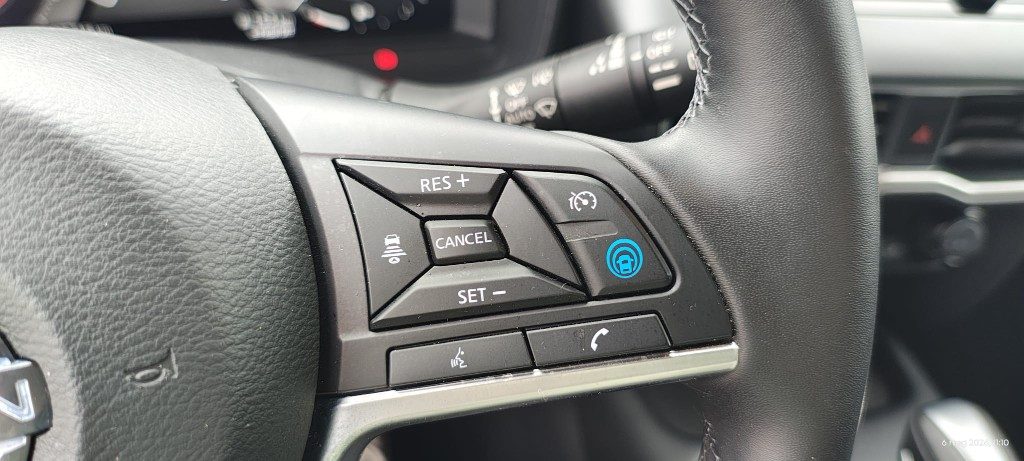NISSAN Juke 1.6 HEV N-Connecta - 10