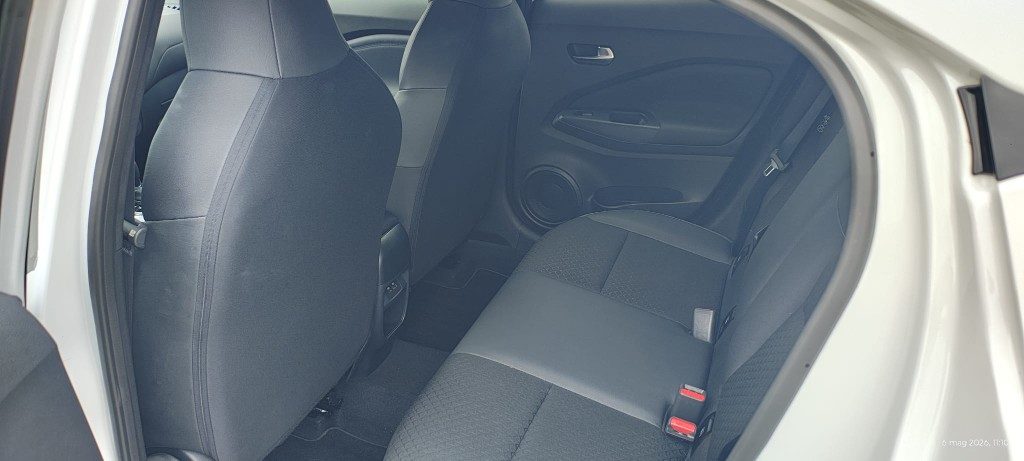 NISSAN Juke 1.6 HEV N-Connecta - 16