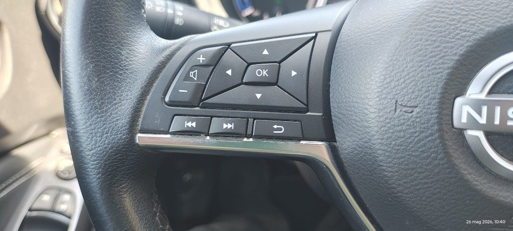 NISSAN Juke 1.6 HEV N-Connecta - 11