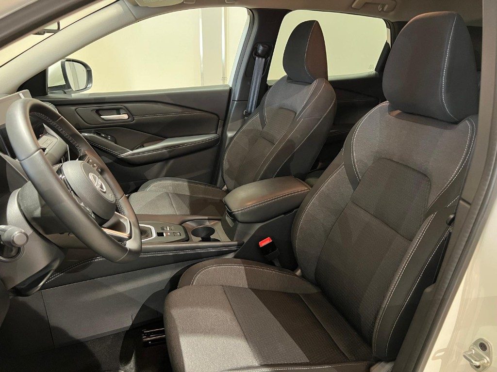 NISSAN Qashqai MHEV 140 CV N-Connecta - 9