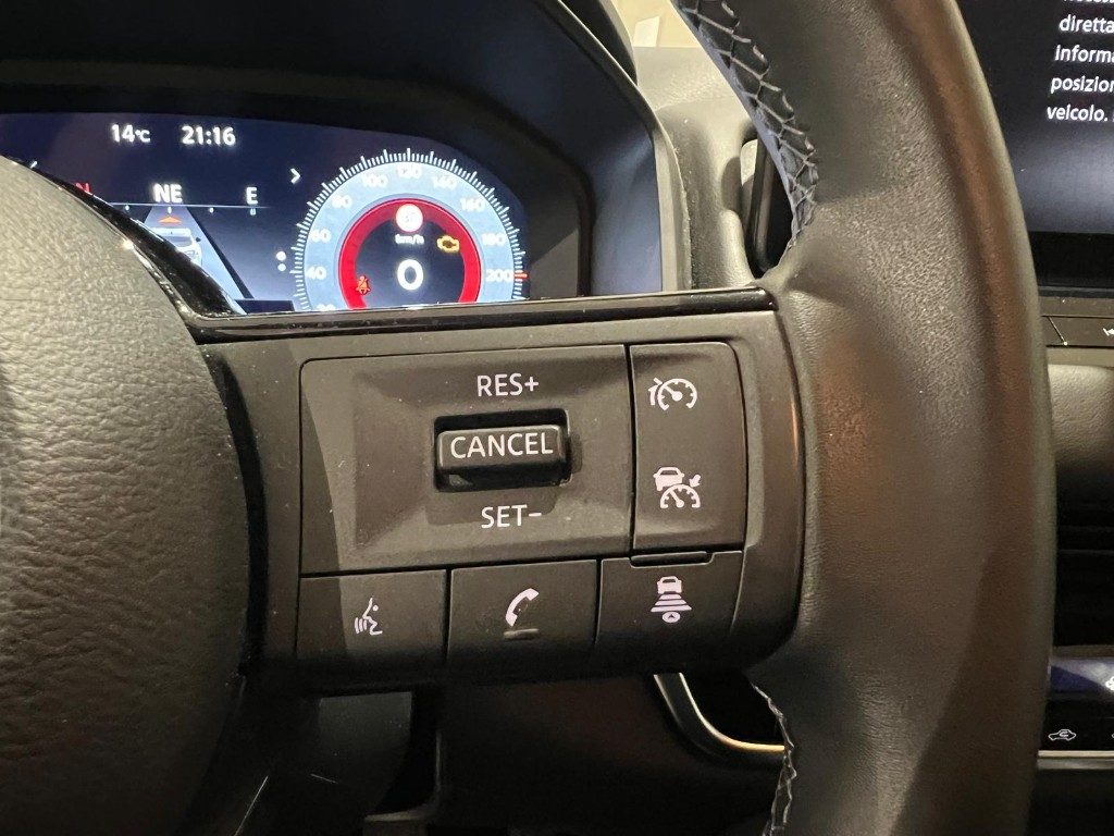 NISSAN Qashqai MHEV 140 CV N-Connecta - 14
