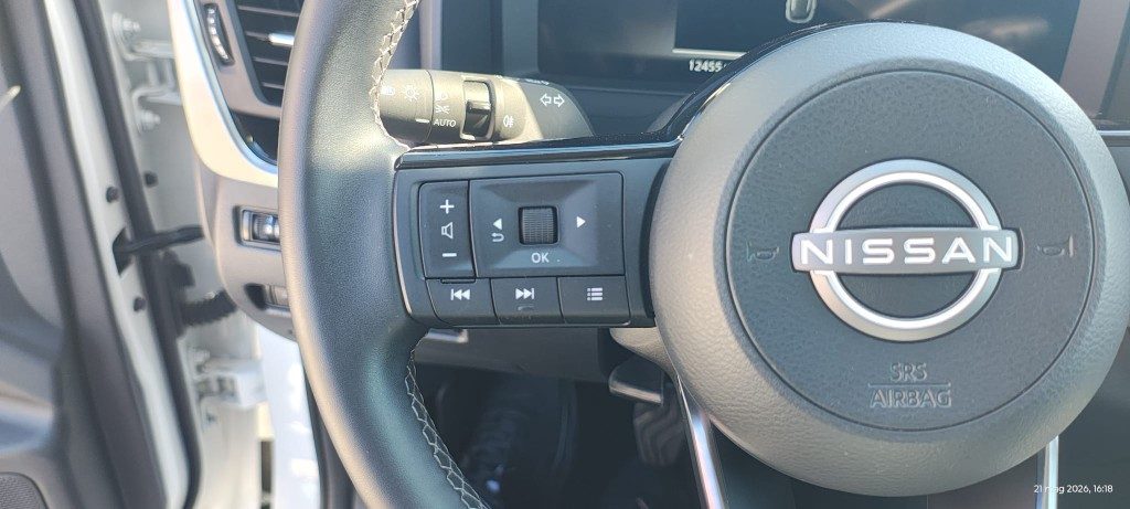 NISSAN Qashqai MHEV 140 CV N-Connecta - 13