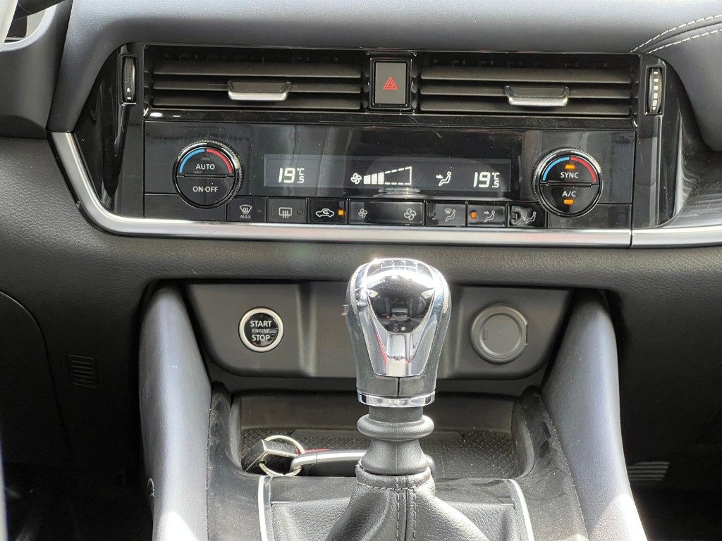 NISSAN Qashqai MHEV 140 CV Tekna - 24