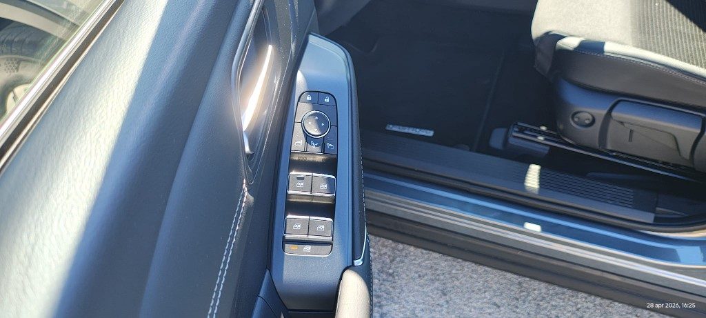 NISSAN Qashqai e-Power N-Connecta - 12