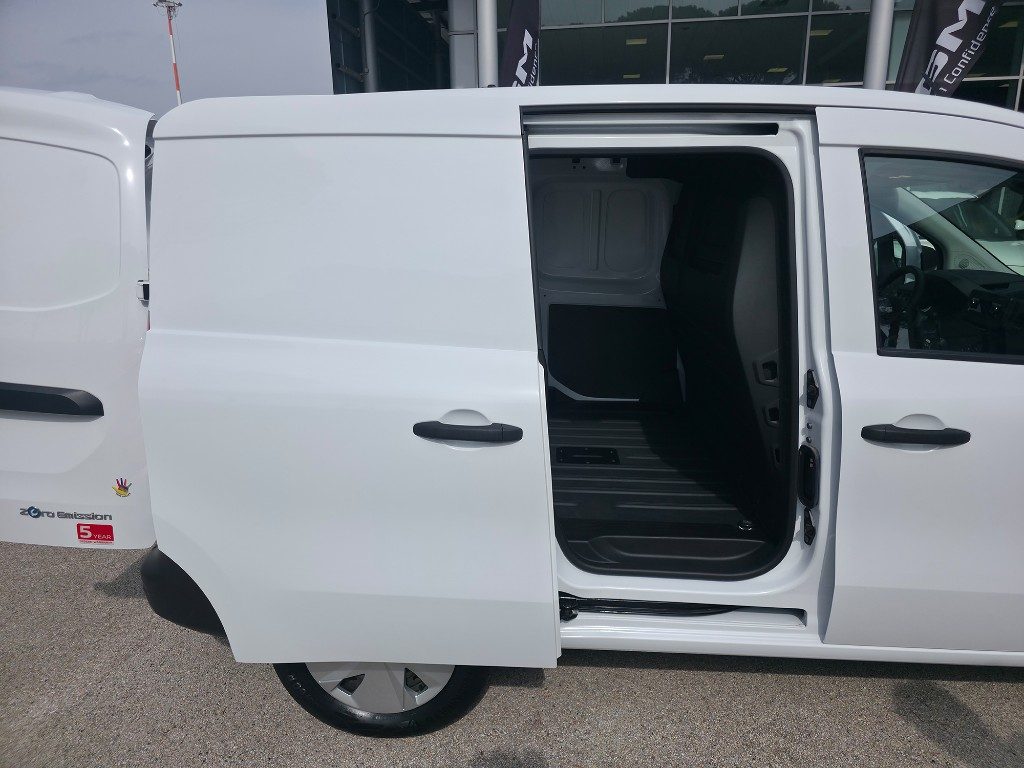 NISSAN TOWNSTAR  Van EV L1 122cv Acenta 11kWh - 16