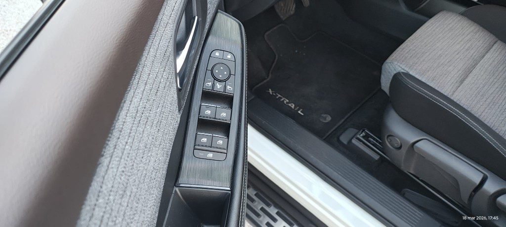 NISSAN X-Trail e-Power e-4orce 4WD 5 posti N-Connecta - 13