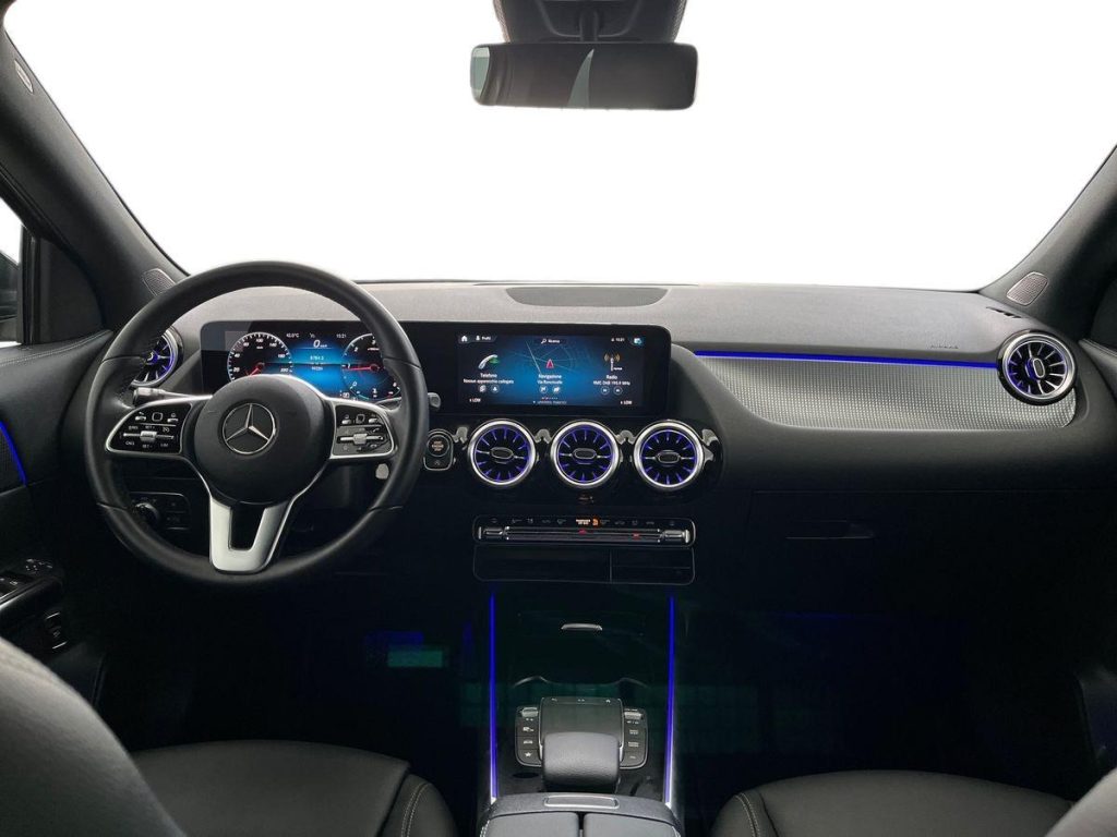MERCEDES-BENZ GLA 200 d Automatic Sport Plus - 9