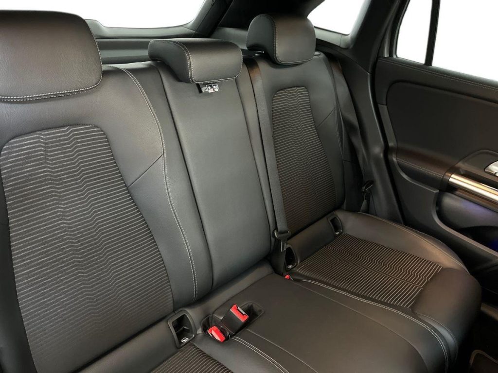 MERCEDES-BENZ GLA 200 d Automatic Sport Plus - 15